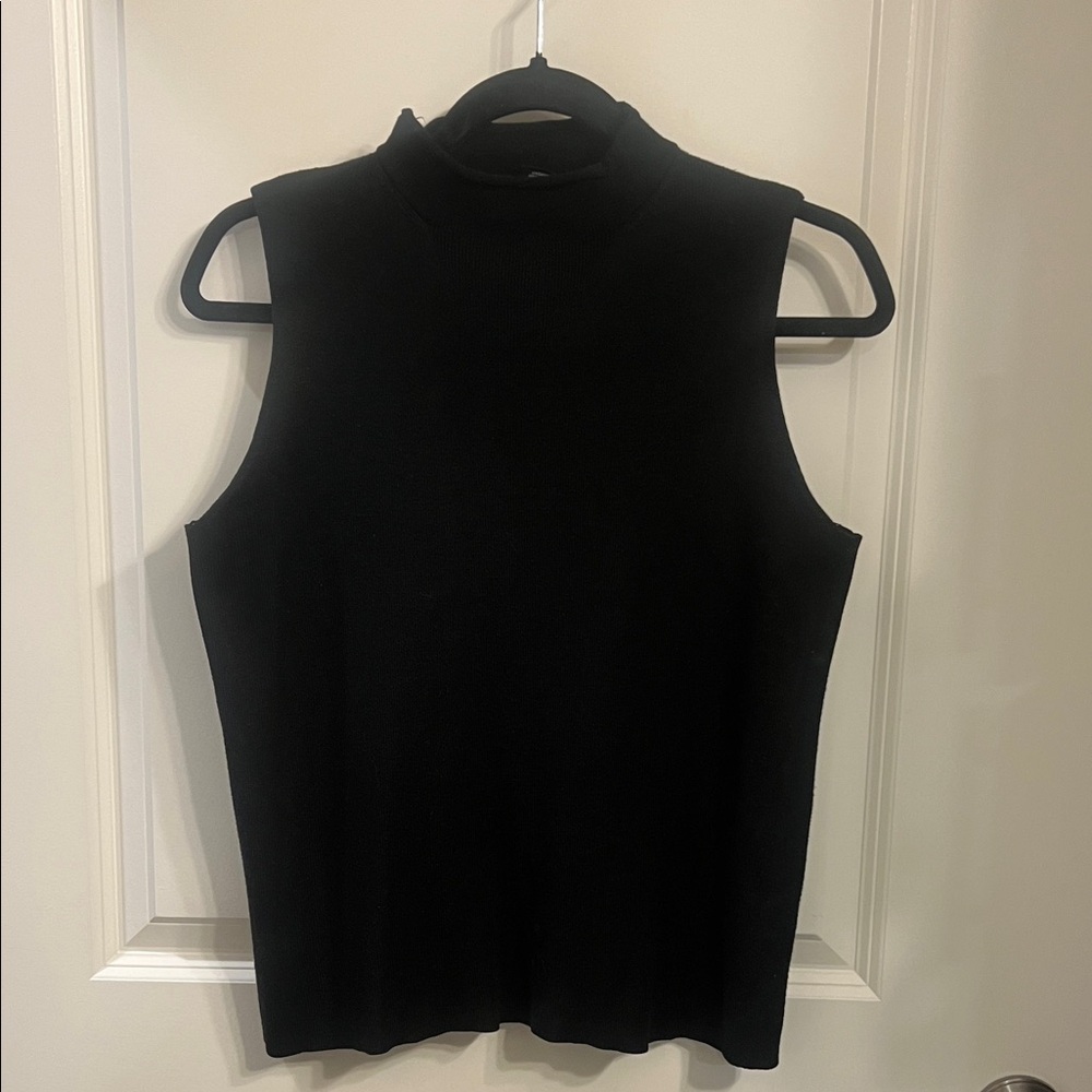 New York & Company Black Sleeveless Tank Top